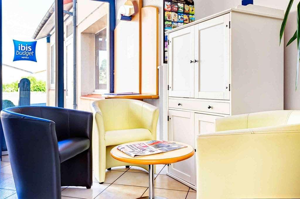 Ibis Budget Agen Extérieur photo